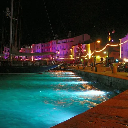 Bj Riviera